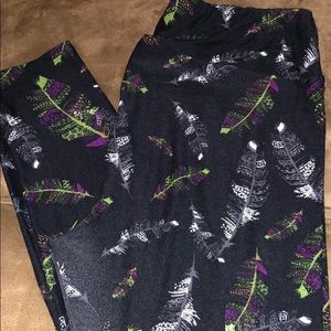 LulaRoe Leggings TC some wear